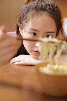 人妻被又粗又大捣出了白浆